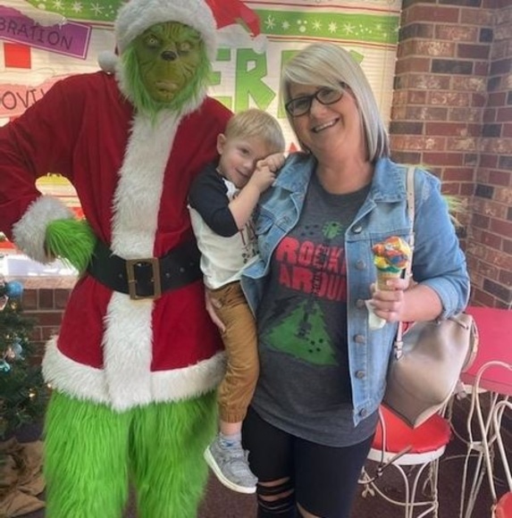 Meet your Posher, Kelly - Picture 1 of 1